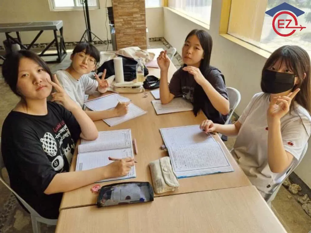 Junior ESL - Dành cho trẻ em từ 8 đến 17 tuổi tại CIJ Academy