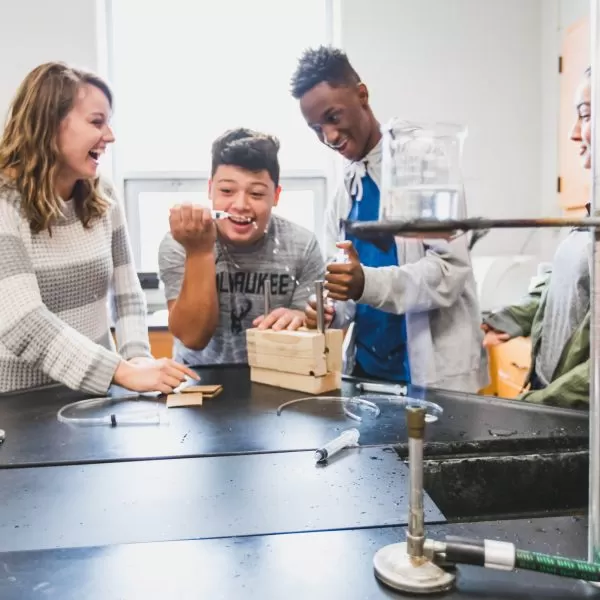 Wisconsin Lutheran High School (WLHS) – Trường THPT Nội Trú Hàng Đầu Tại Mỹ